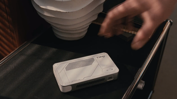 Tiiny AI PocketLab: Portable Supercomputer Raises Over $1 Million on Kickstarter in Five Hours