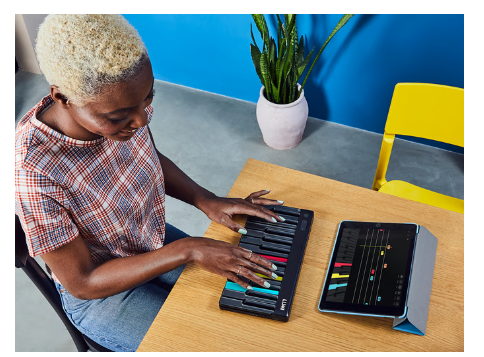 Interactive Smart Keyboard Raises £1.62 Million on Kickstarter, But Backers Report Delivery Issues source image 3